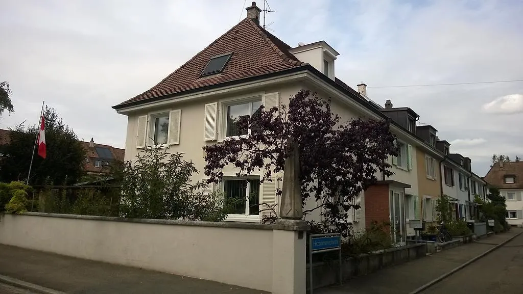 Contacten van Bed & Breakfast At Silvie\'S