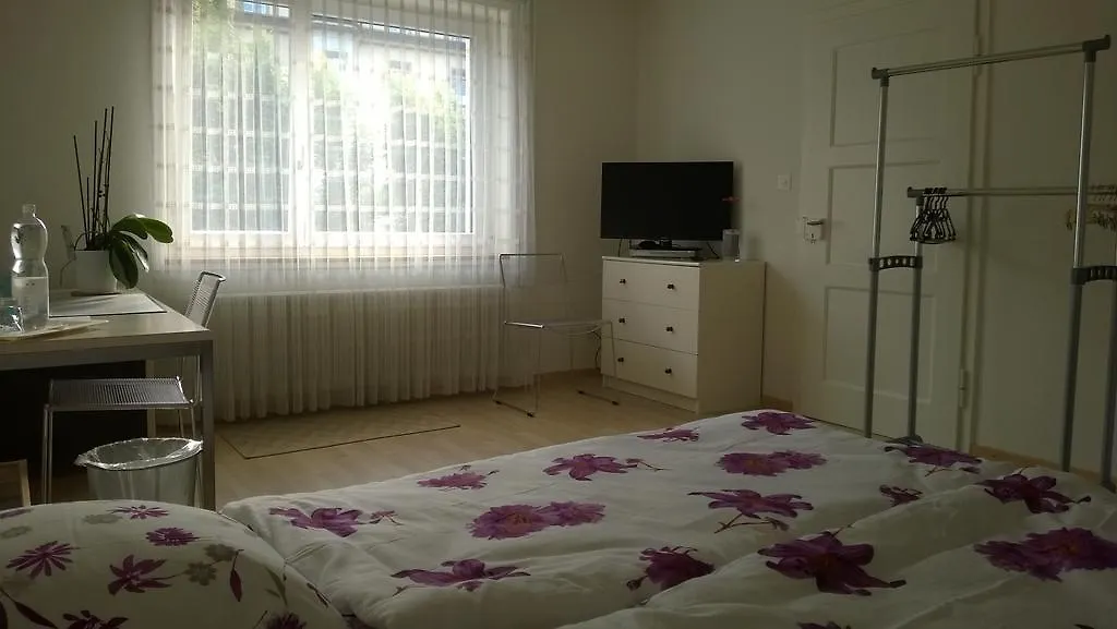 Bed & Breakfast At Silvie'S 巴塞尔